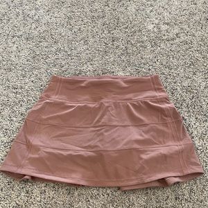 Lululemon pace rival skirt